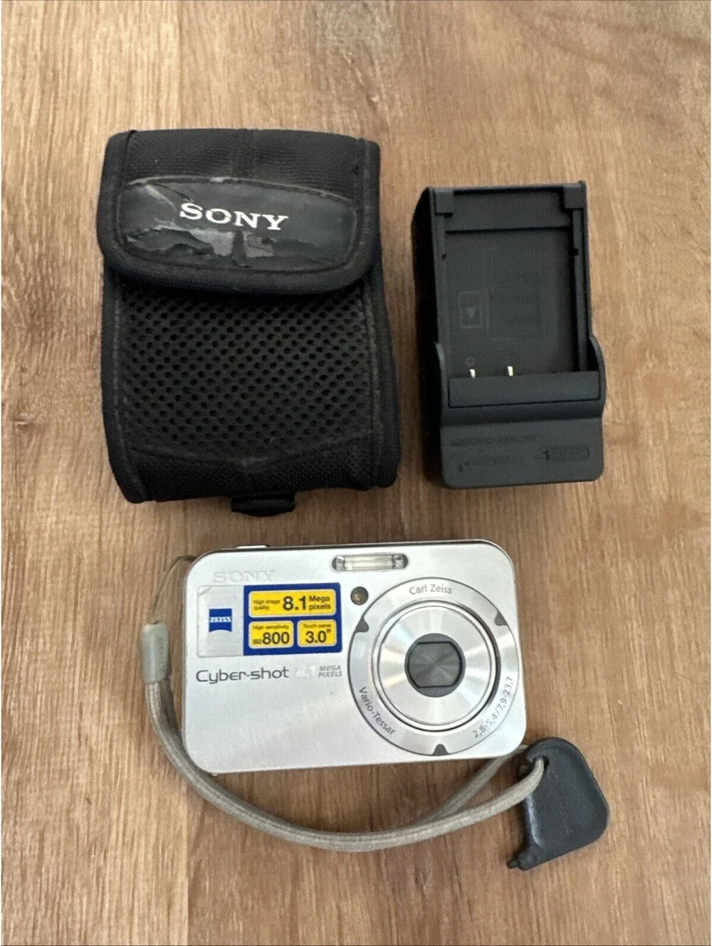 Sony Cyber-shot DSC-N1 8.1MP Digital Camera Touchscreen TESTED + Charger Case